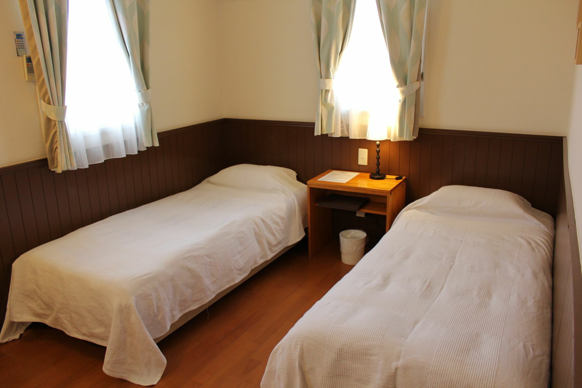 Hotel Weekend Shuffle à Fujikawaguchiko Extérieur photo